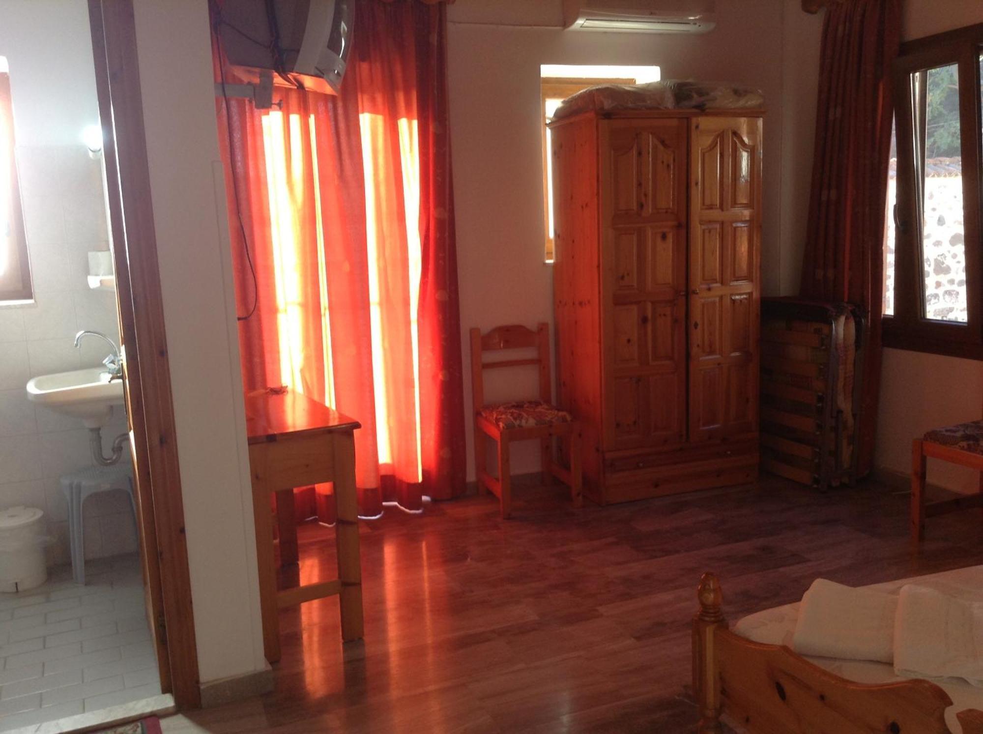 Mpaliaka Myrsini Apartman Míthimna Szoba fotó