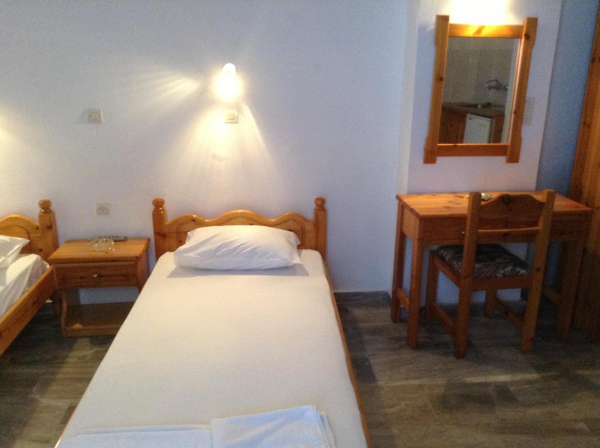 Mpaliaka Myrsini Apartman Míthimna Szoba fotó